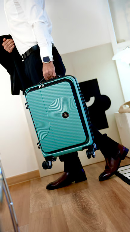 Why Traditional Luggage Design No Longer Fits Modern Travel